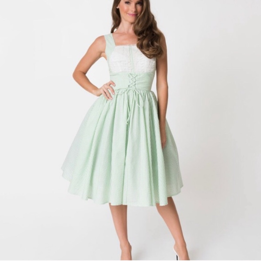 Unique Vintage Fields dress in green seersucker